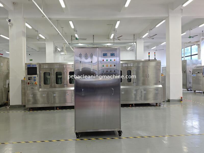 ガス圧範囲 0.4-0.6MPa PCB洗浄機 洗浄工程 電子組立ラインの洗浄結果を保証