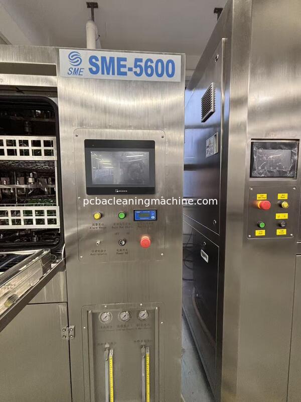 PCB厚さ0.5～3.0mm SME-5600L PCB洗浄機 自動洗浄装置 回路基板処理を保証